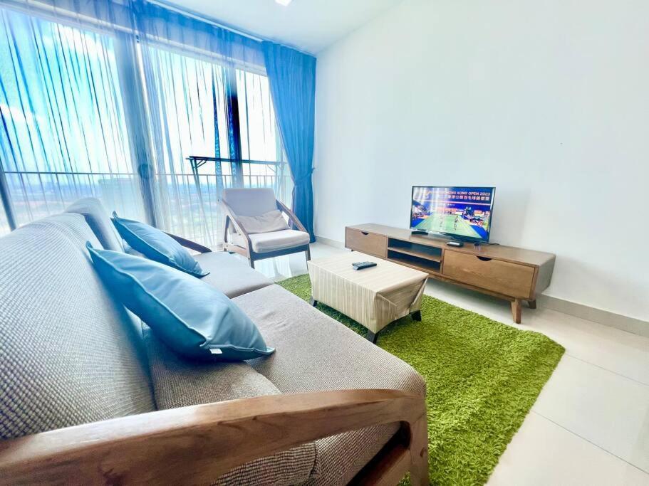T3 1-10 Pax Trefoil 2Room Setia Alam Cozy Home Wifi Tv 외부 사진